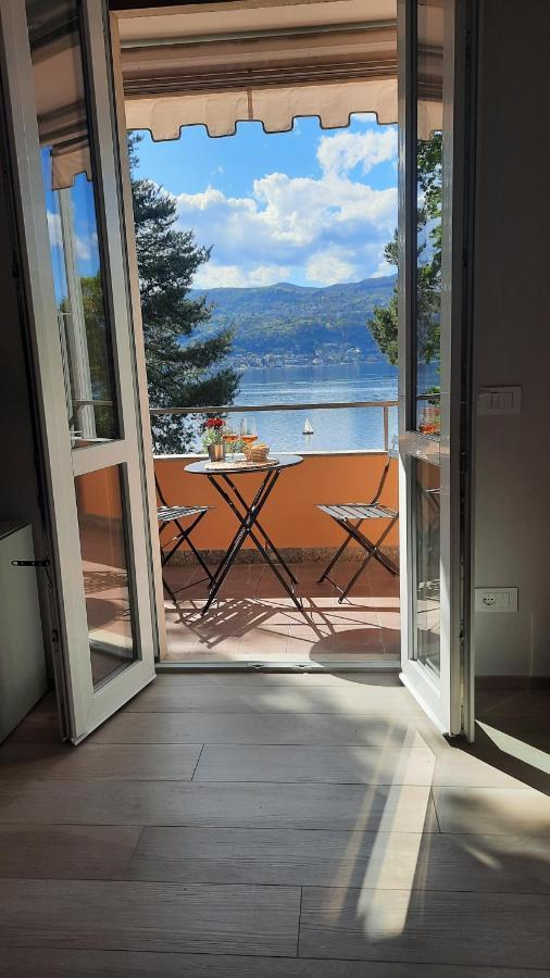 La Casa Di Giulia - Holiday Home Ranco Exteriér fotografie