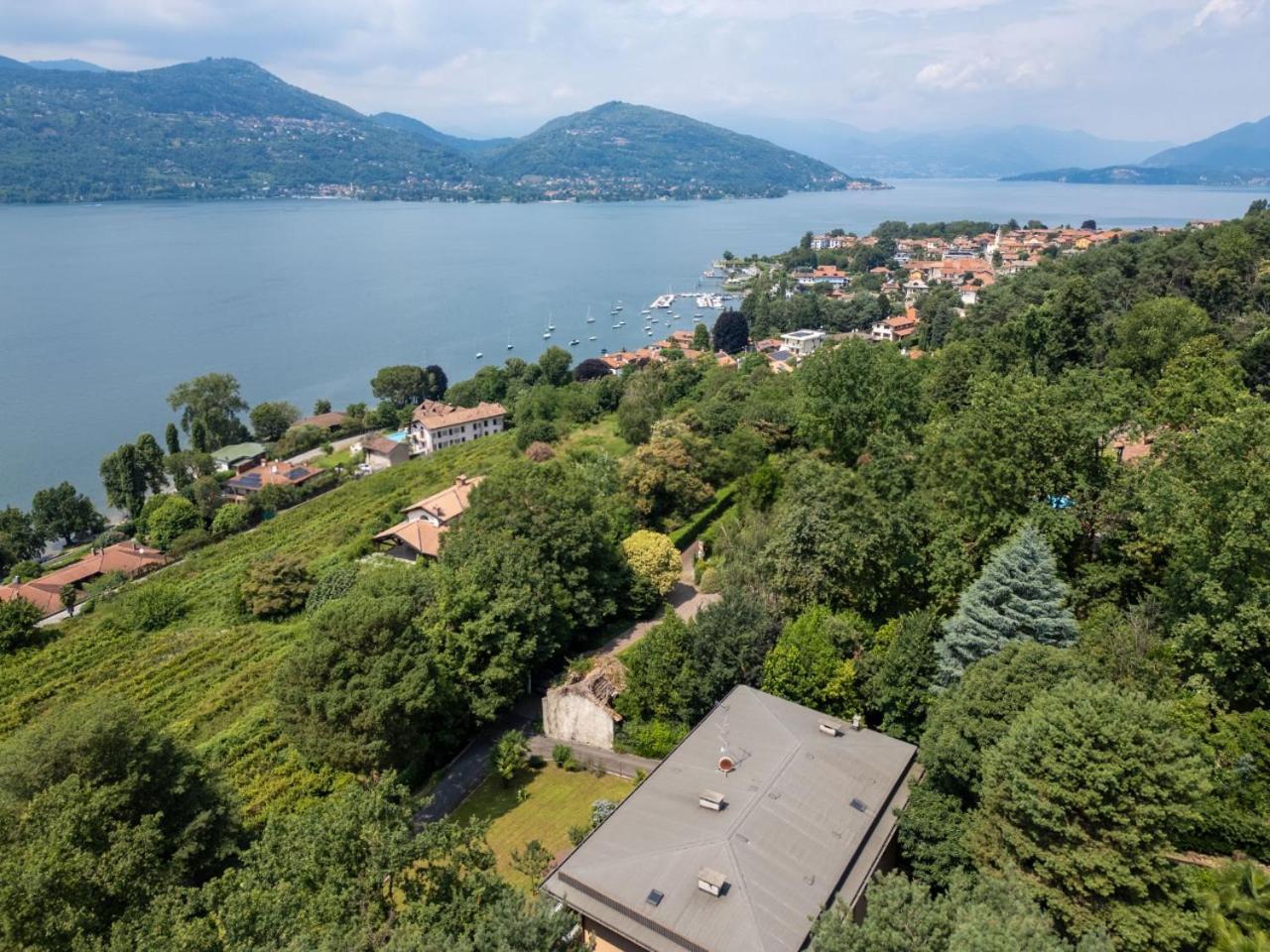 La Casa Di Giulia - Holiday Home Ranco Exteriér fotografie